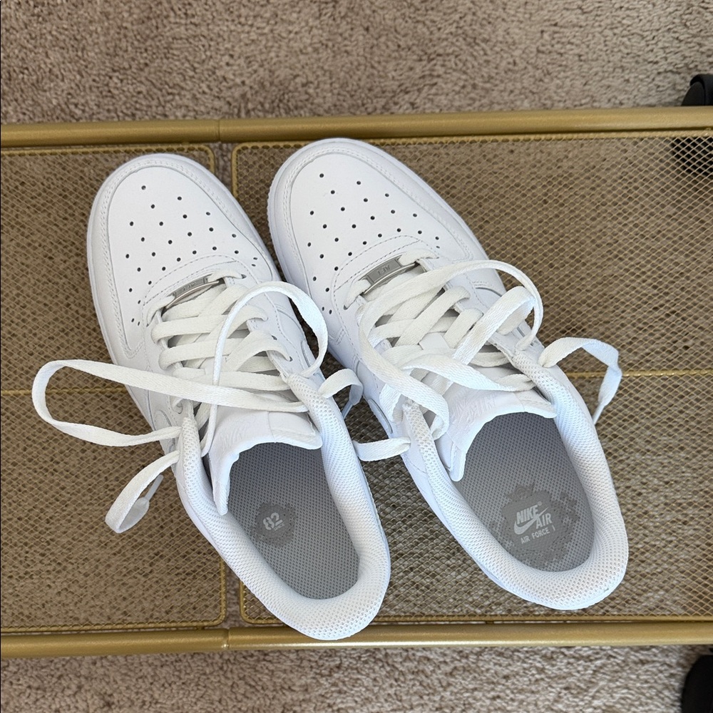 Nike Air Force 1 size 8.5 - Picture 4 of 4